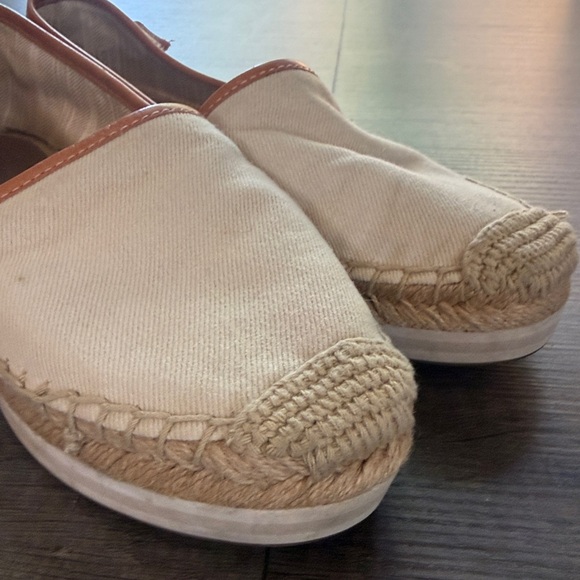 Coach Roxann Canvas Espadrilles Leather Trim Slip On Flats Beige Size 7 - Picture 9 of 9
